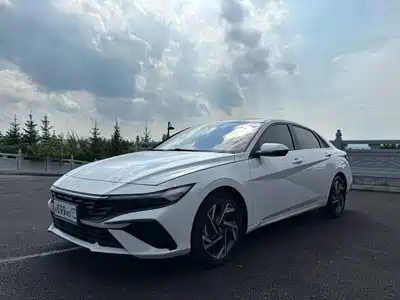 Hyundai Elantra 2024