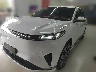 Dongfeng Yipai eπ008 2025