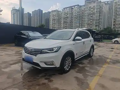 Roewe RX5 2017