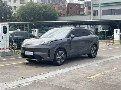 Lynk & Co 08 EM-P 2024
