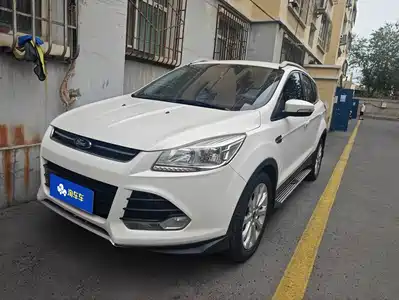 Ford Kuga 2016