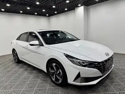 Hyundai Elantra 2022