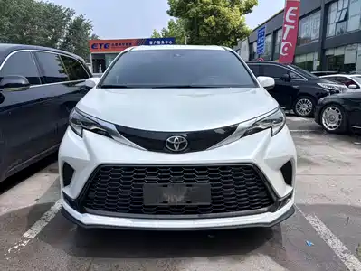 Toyota Granvia 2024