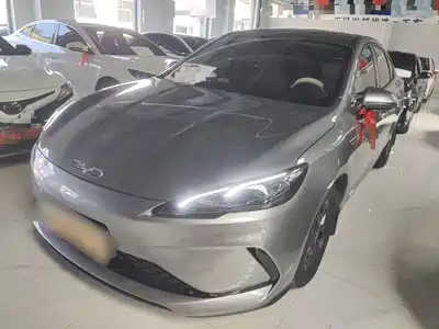 BYD Seal 05 DM-i 2025