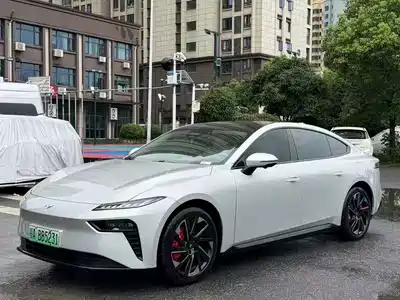 Dongfeng Yipai eπ007 2025