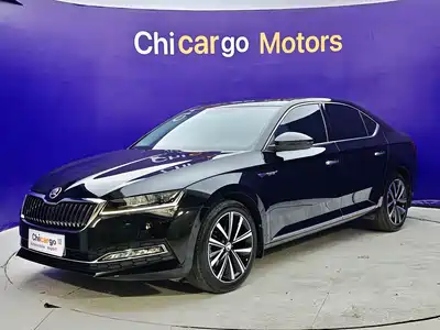 Škoda Superb 2023
