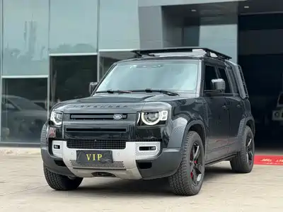 Land Rover Defender 2024