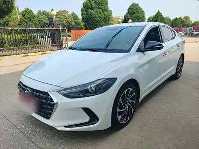 Hyundai Elantra 2020
