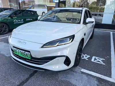 BYD Seal 06 DM-i Touring 2025