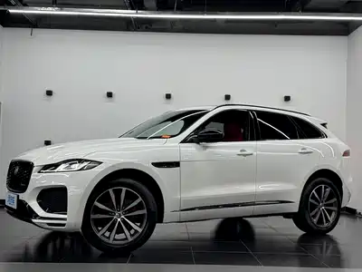 Jaguar F-PACE 2024