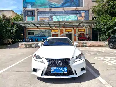 Lexus IS 2016