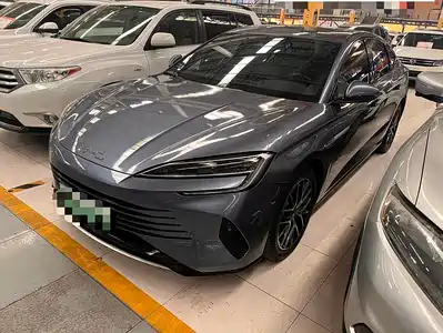 BYD Seal 07 DM-i 2024
