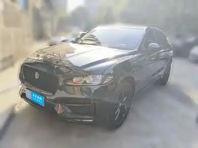Jaguar F-PACE 2017