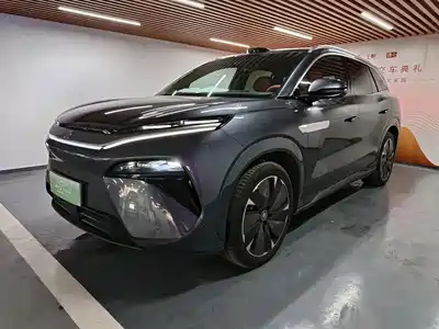 BYD Tang L 2025