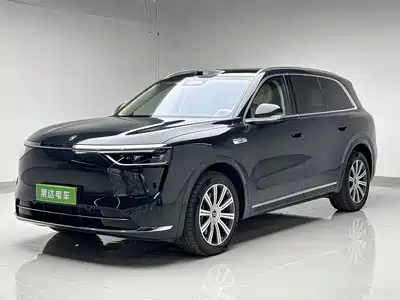 AITO Wenjie M8 2025