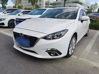 Mazda Mazda3 Axela 2016