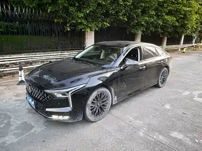 Besturn B70 2023