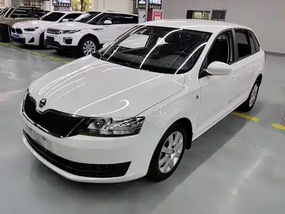 Škoda Rapid Spaceback 2016