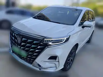 Roewe iMAX8 EV 2025