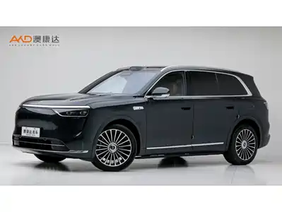 AITO Wenjie M8 2025