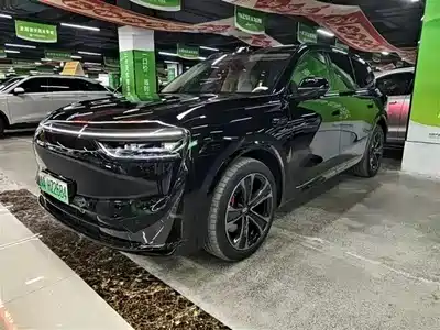 AITO Wenjie M8 2025