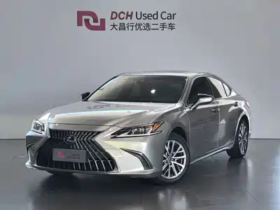 Lexus ES 2022