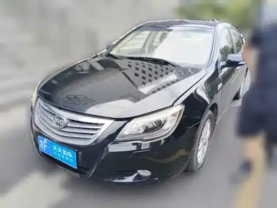 BYD G6 2013