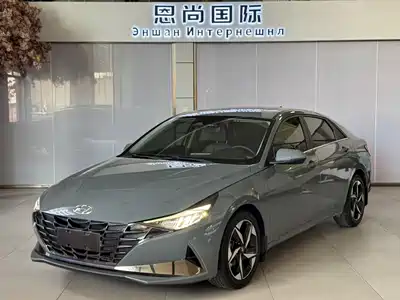 Hyundai Elantra 2022