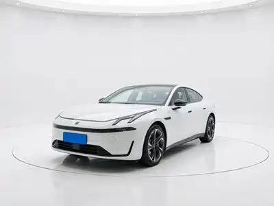 Lynk & Co 07 EM-P 2025