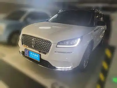 Lincoln Adventurer 2021