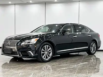 Lexus LS 2015