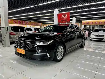 Ford Taurus 2021