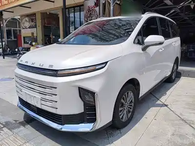 SAIC Maxus G50 PHEV 2025
