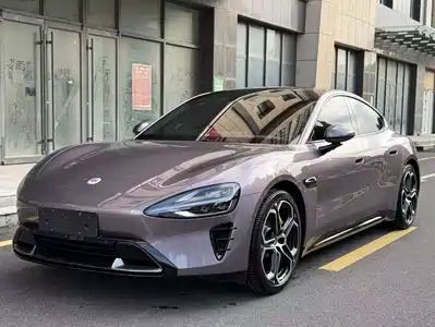 Xiaomi Auto SU7 2024