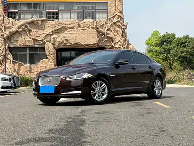 Jaguar XF 2015