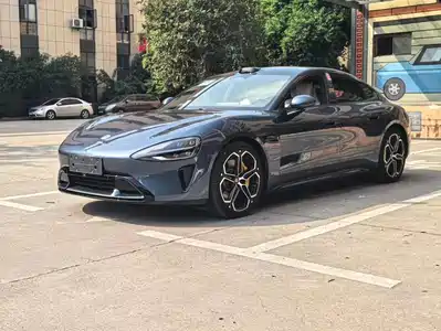 Xiaomi Auto SU7 2024