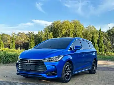 BYD Song MAX 2017