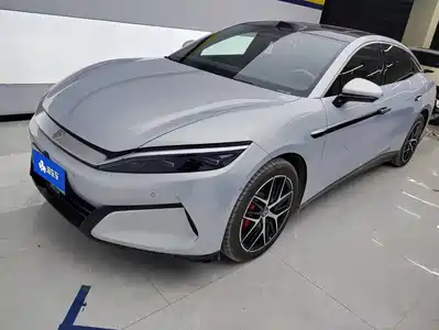 BYD Han L 2025