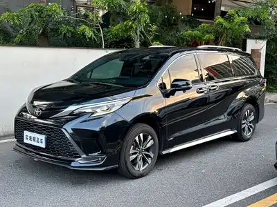 Toyota Granvia 2024