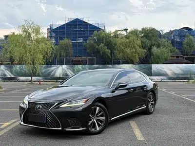 Lexus LS 2022