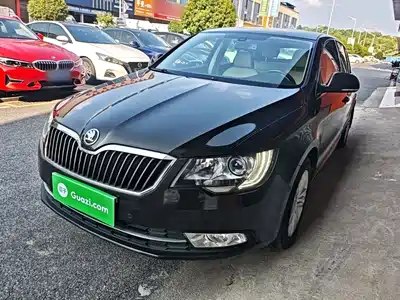Škoda Superb 2015
