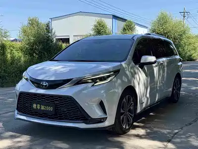 Toyota Granvia 2023