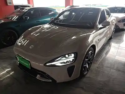 Xiaomi Auto SU7 2024