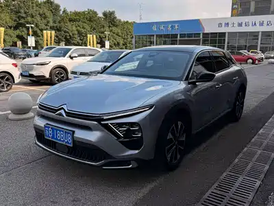 Citroën Versailles C5 X 2023