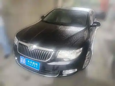 Škoda Superb 2013