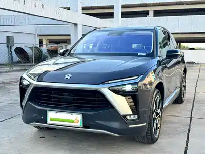 NIO ES8 2021