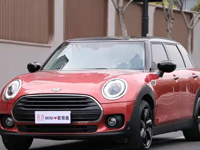 MINI CLUBMAN 2022