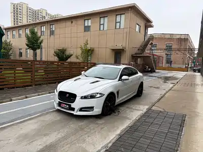 Jaguar XF 2014
