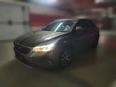 Geely Emgrand 2022