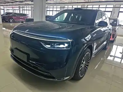 AITO Wenjie M8 2025